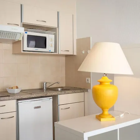 アパート Climatise Proche Et Commerces, Balcon, Parking, Linge Et Wifi Disponibles - Fr-1-466a-40