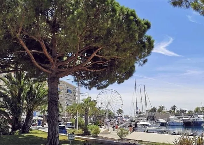 Climatise Proche Et Commerces, Balcon, Parking, Linge Et Wifi Disponibles - Fr-1-466a-40 Lejlighed Saint-Raphaël